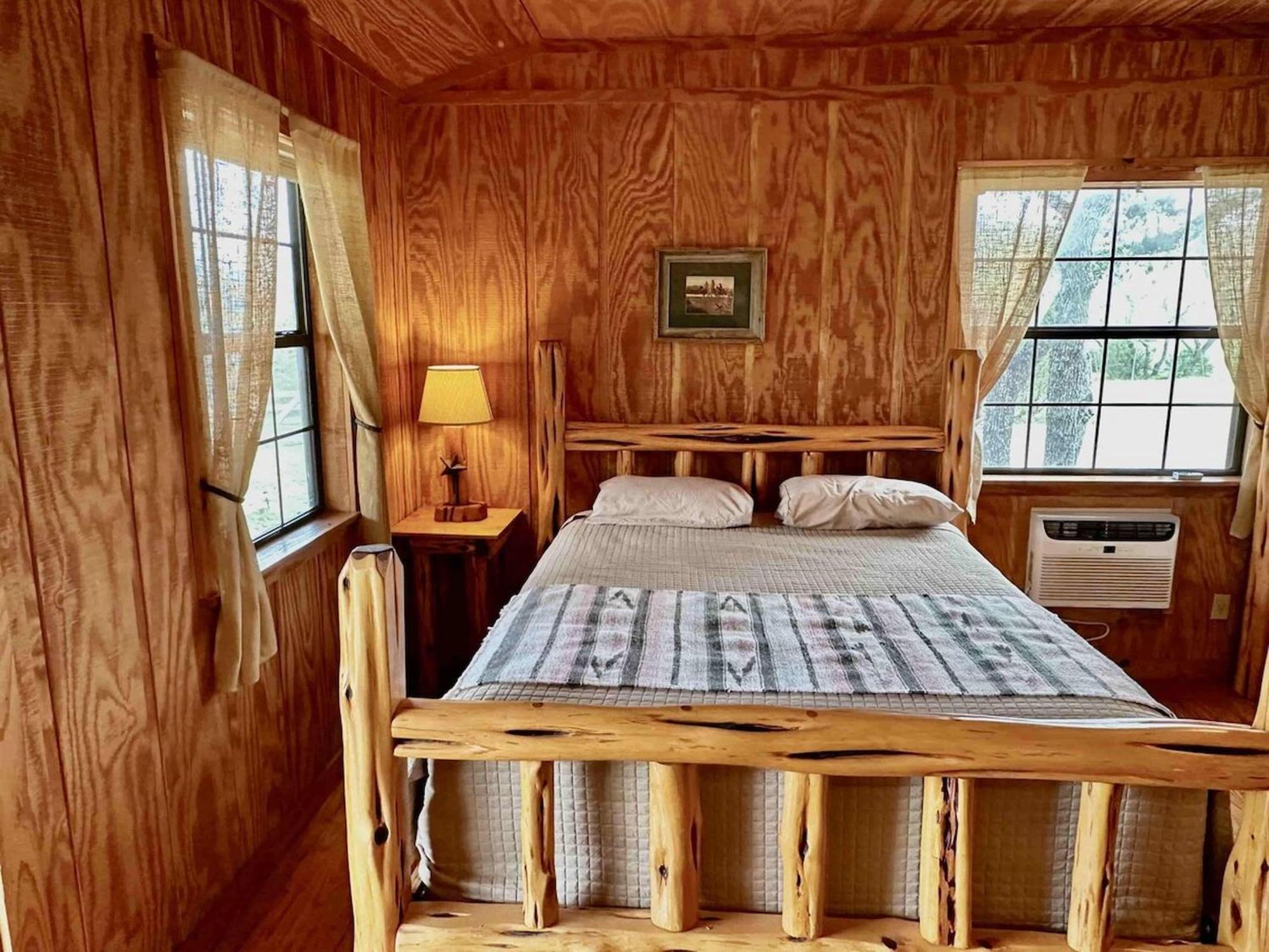 Crc Ranch Retreat Hotell Bandera Rom bilde