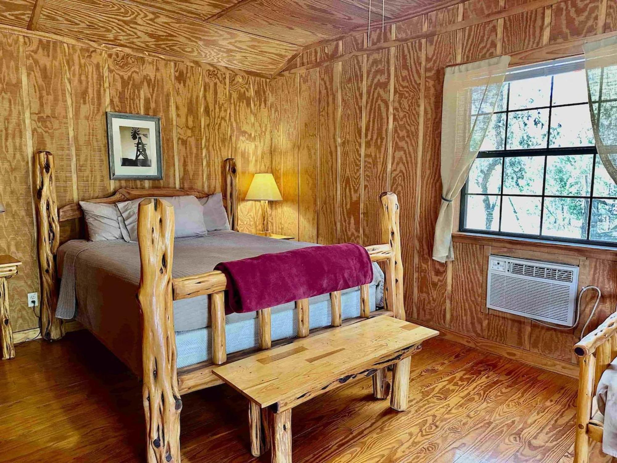 Crc Ranch Retreat Hotell Bandera Rom bilde