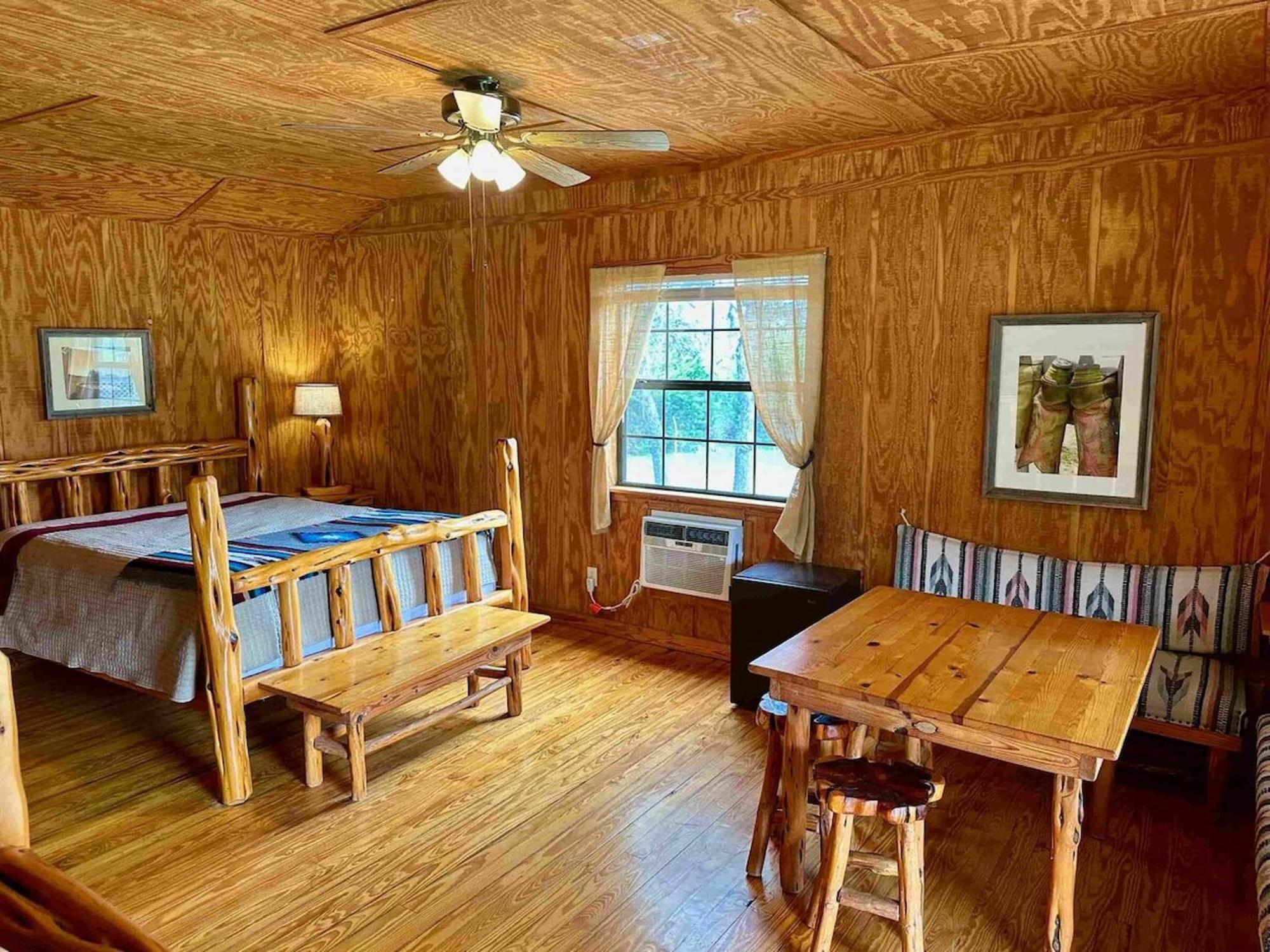 Crc Ranch Retreat Hotell Bandera Rom bilde